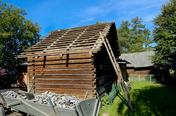 Log Cabin Renovation Service